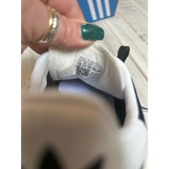 Adidas Gazelle Kids Sneakers Black White Suede Low Top Shoes BB2507 Size 13K - Picture 10 of 10